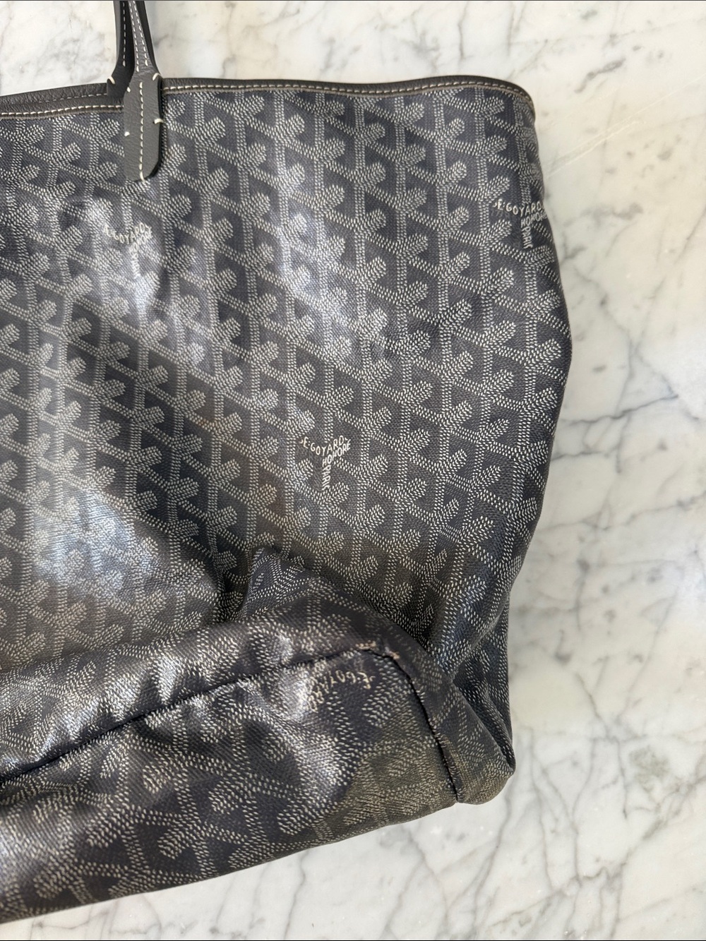 Goyard Saint Louis PM Tote Bag in Gray with 1 interior detachable snap pouch - Picture 5 of 13